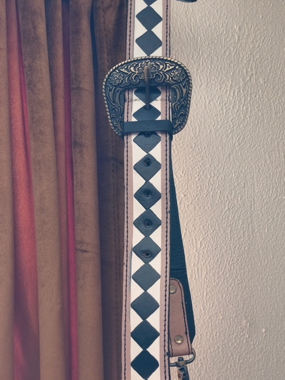 Western Black & Cream Tooled Leather Crossbody Bag - Picture 2 of 5